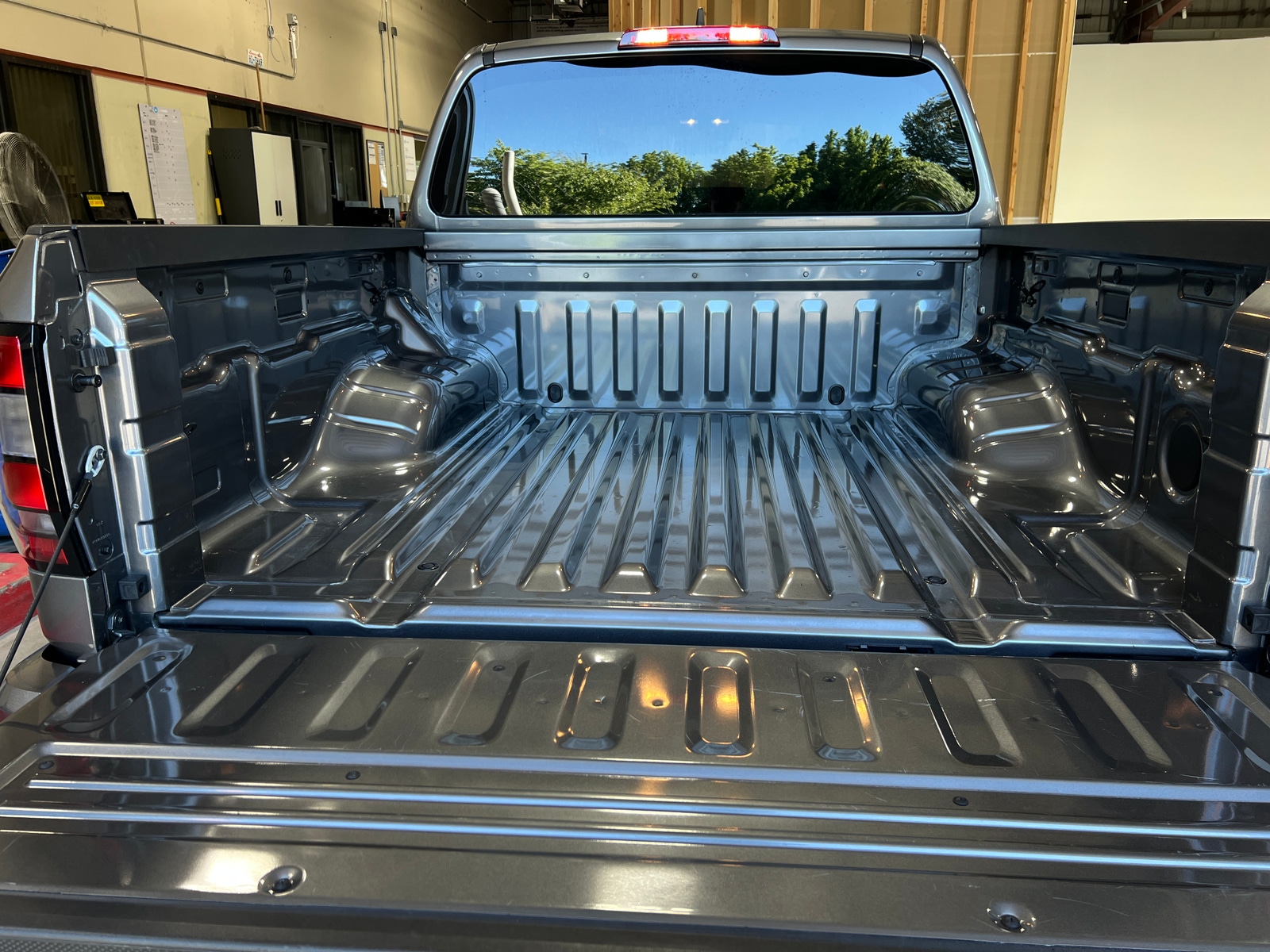 Thumbnail: 2025 Nissan Frontier - 7
