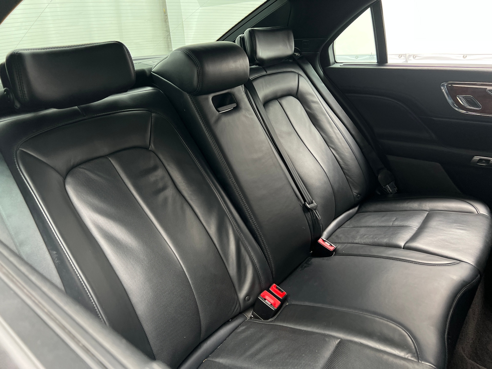 Thumbnail: 2017 Lincoln Continental - 5