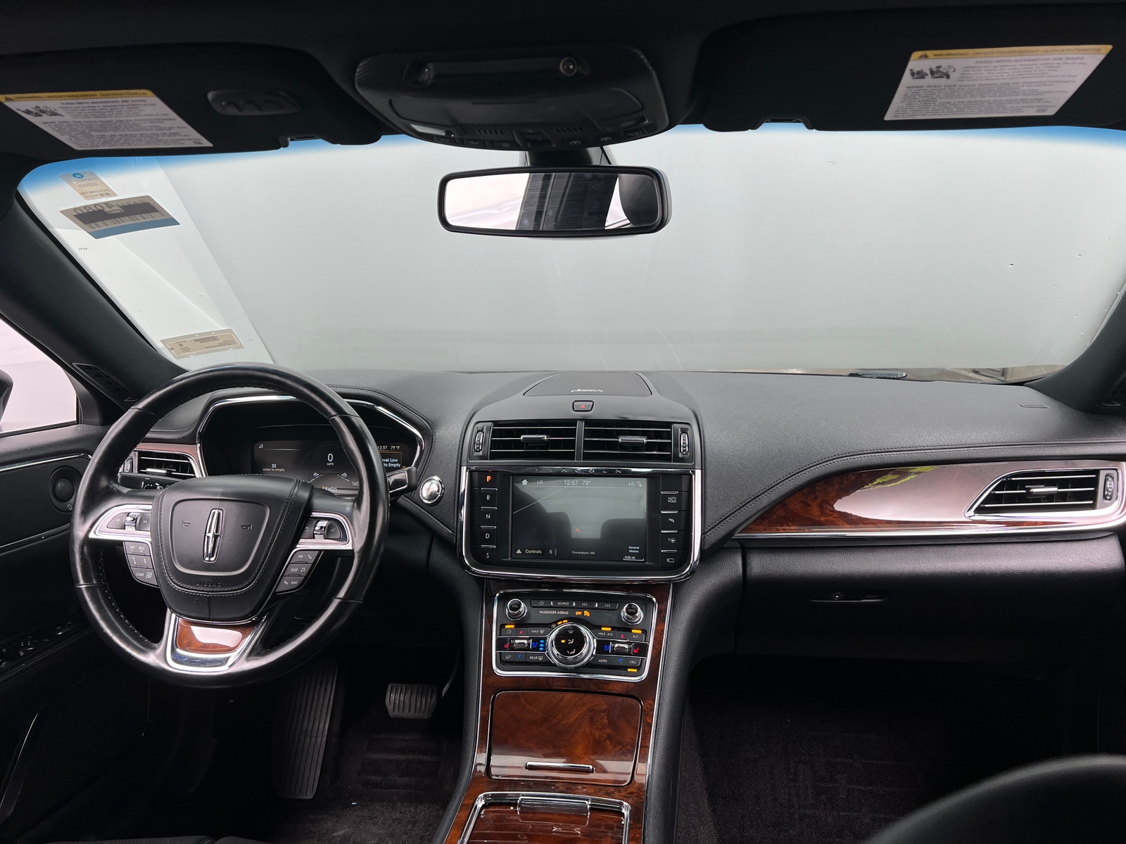 Thumbnail: 2017 Lincoln Continental - 2