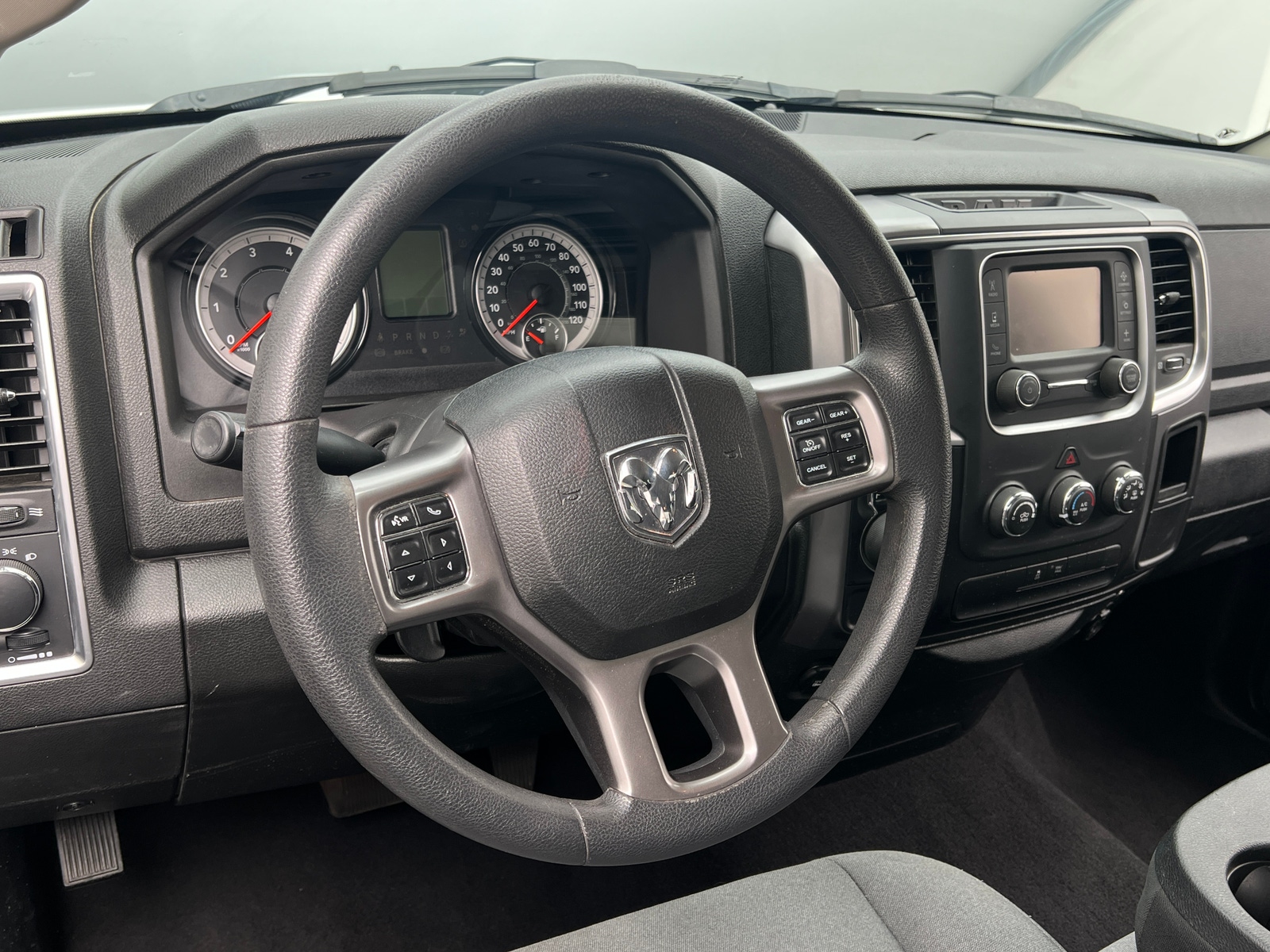 Thumbnail: 2024 RAM 1500 Classic - 5
