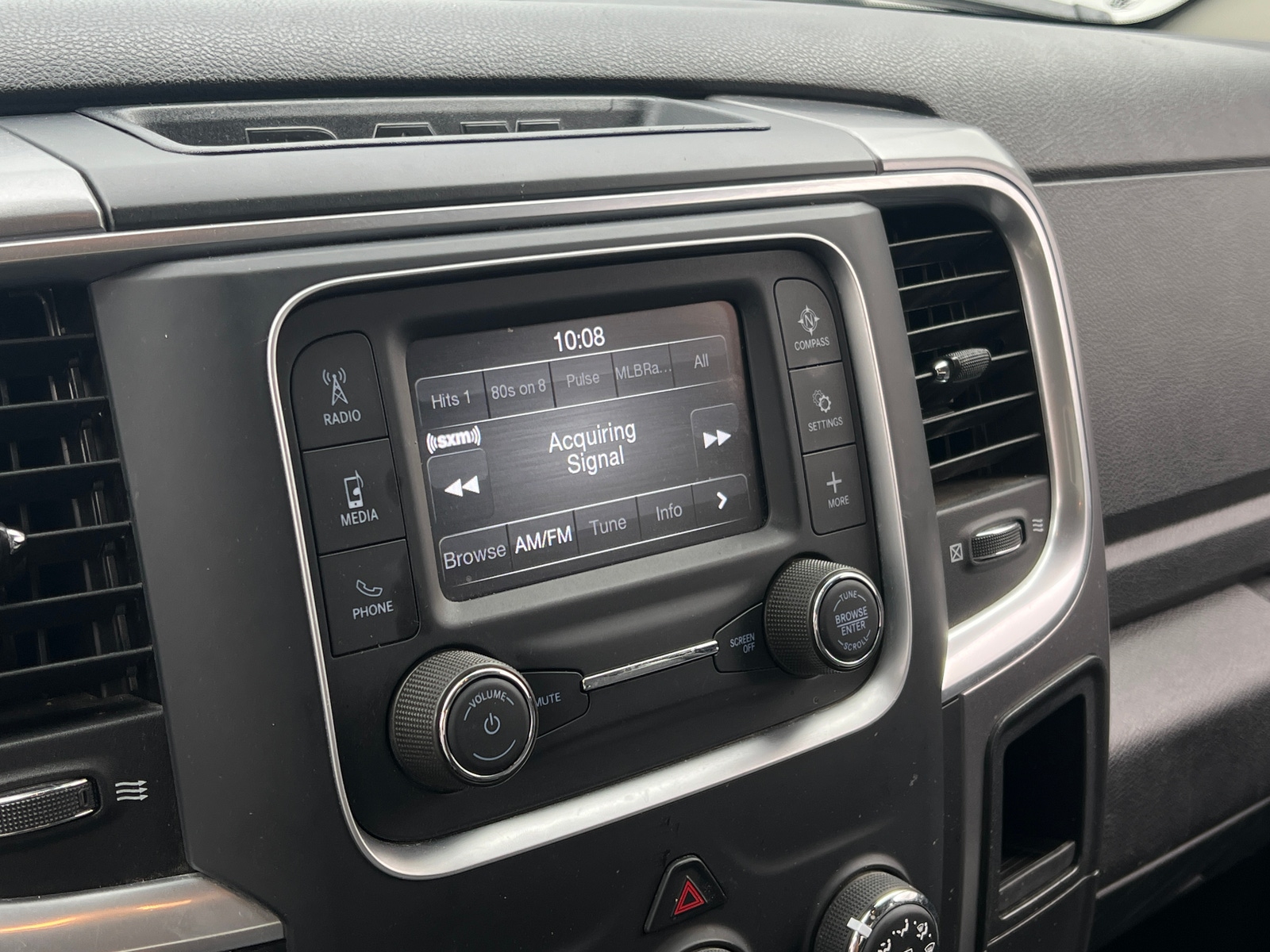 Thumbnail: 2024 RAM 1500 Classic - 4