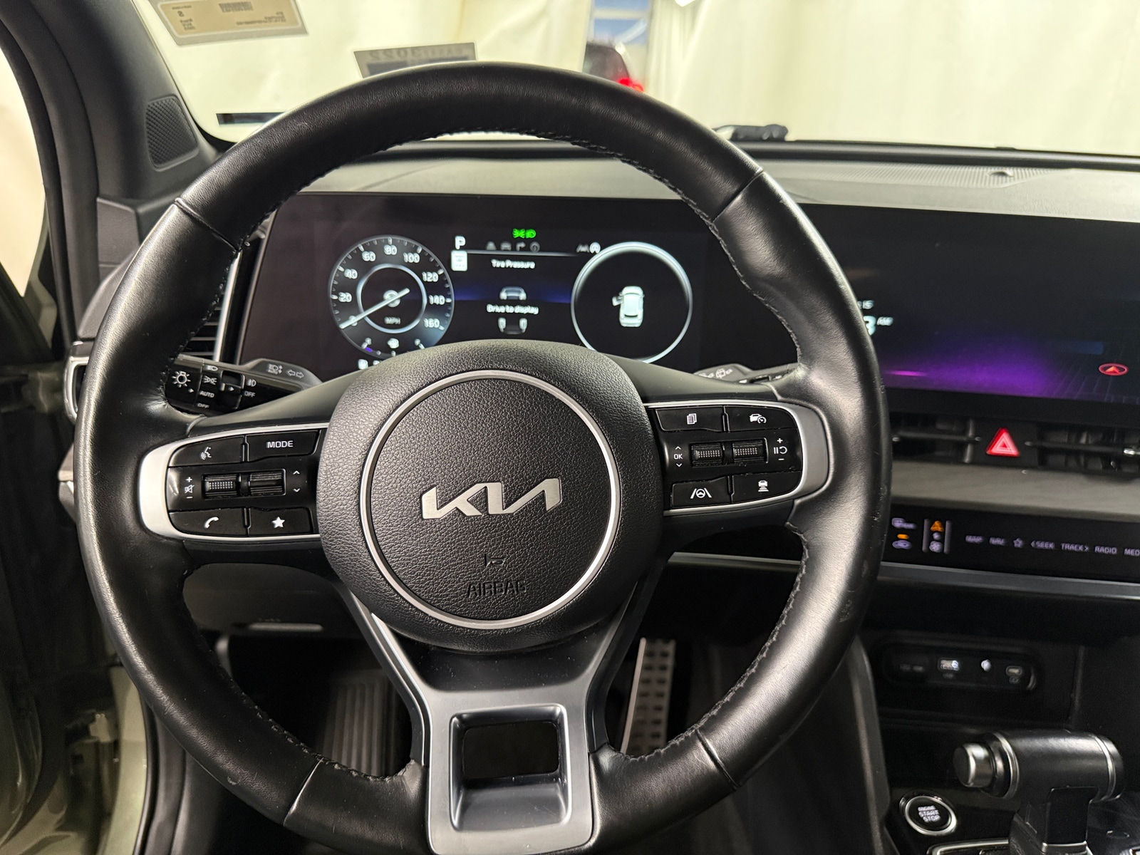 Thumbnail: 2023 Kia Sportage - 4