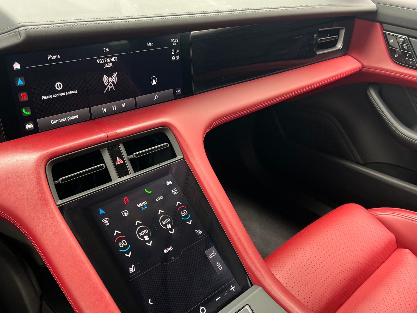 Thumbnail: 2021 Porsche Taycan - 3