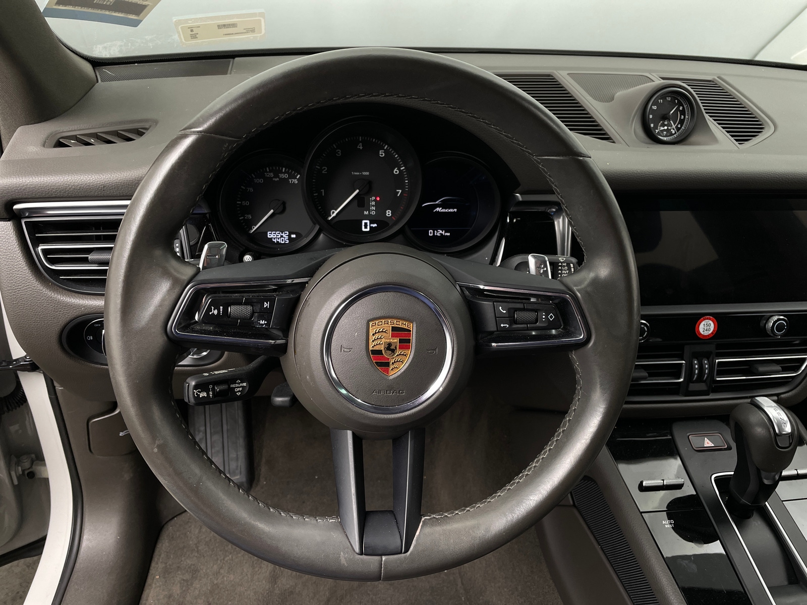 Thumbnail: 2022 Porsche Macan - 4