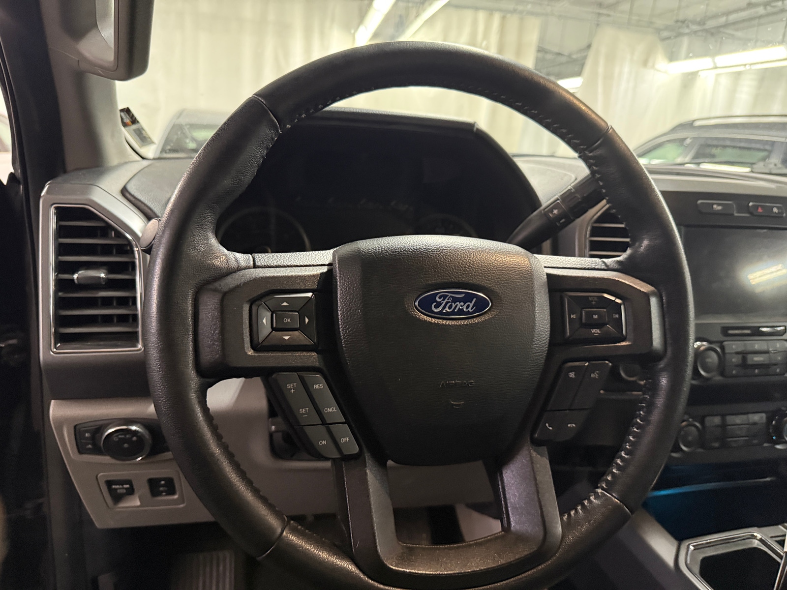 Thumbnail: 2020 Ford Econoline - 5