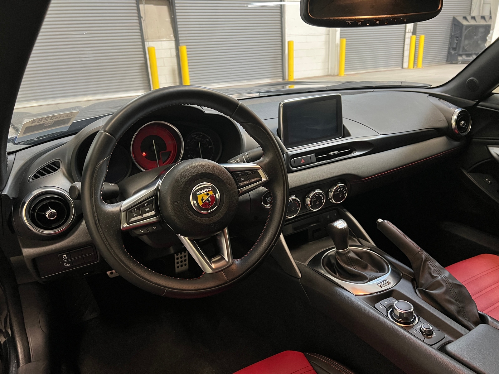 Thumbnail: 2018 Fiat 124 Spider - 2