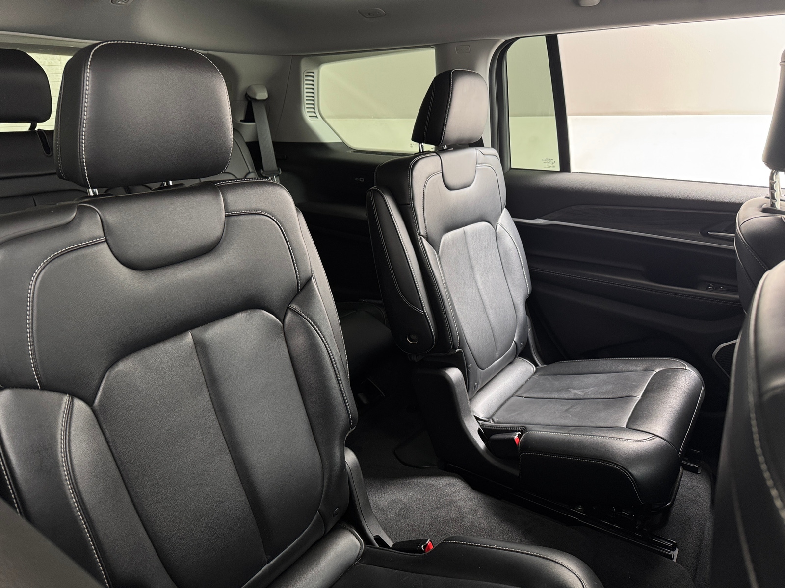 Thumbnail: 2021 Jeep Grand Cherokee L - 5