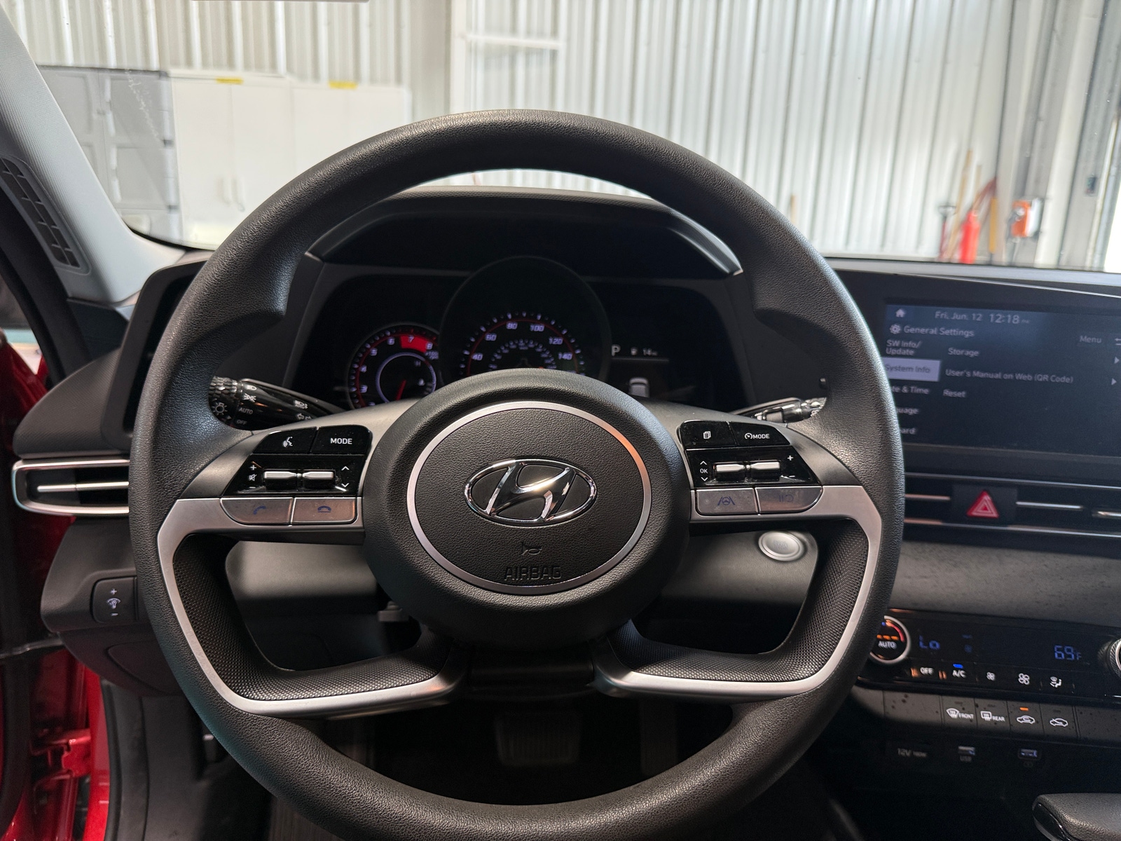 Thumbnail: 2023 Hyundai Elantra - 5