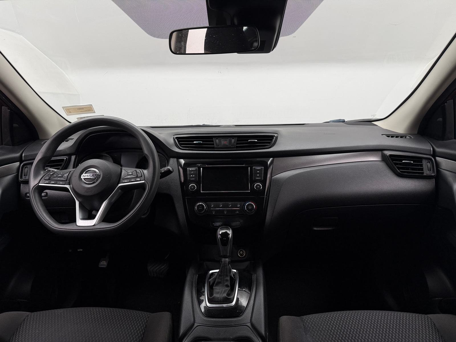Thumbnail: 2020 Nissan Rogue Sport - 3