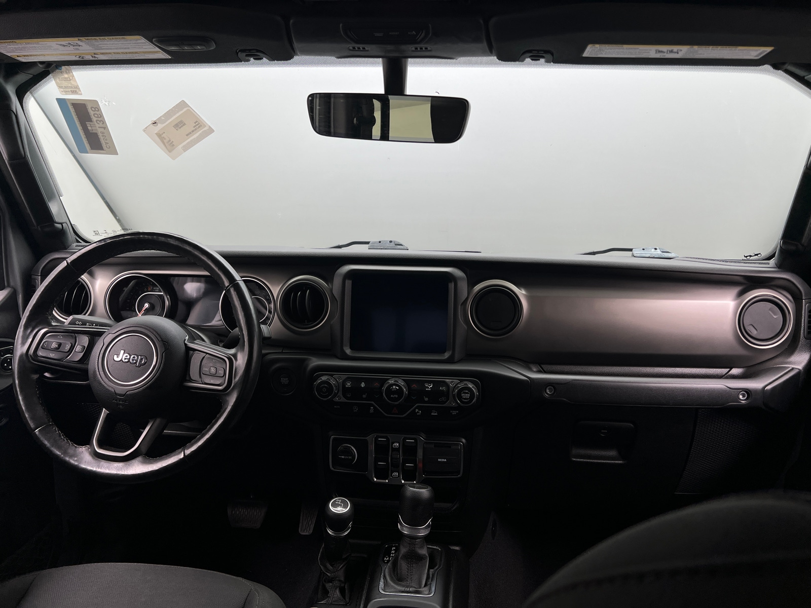Thumbnail: 2021 Jeep Gladiator - 3