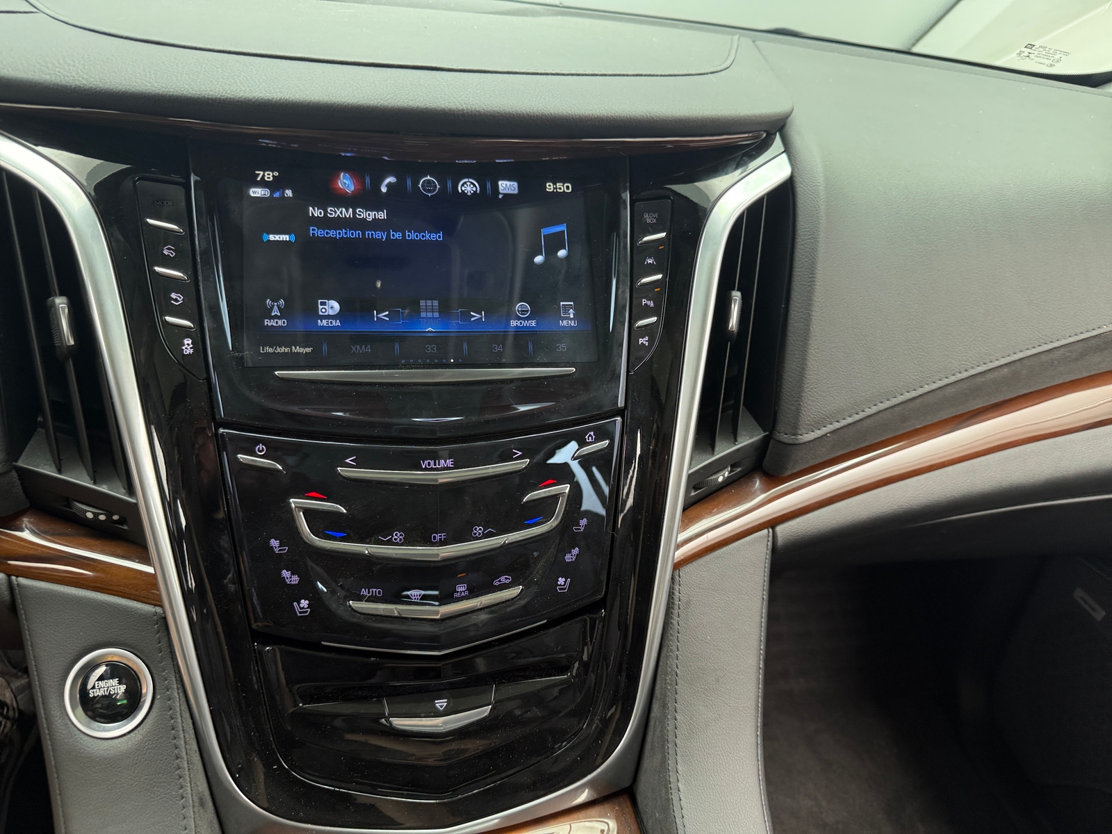 Thumbnail: 2020 Cadillac Escalade - 3