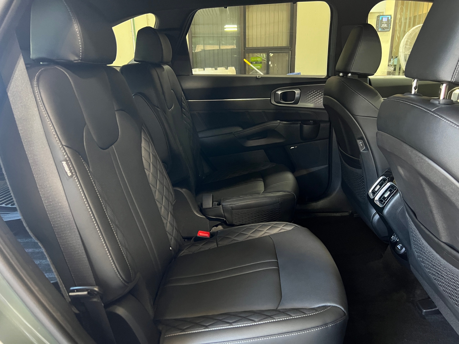 Thumbnail: 2026 Kia Sorento - 5