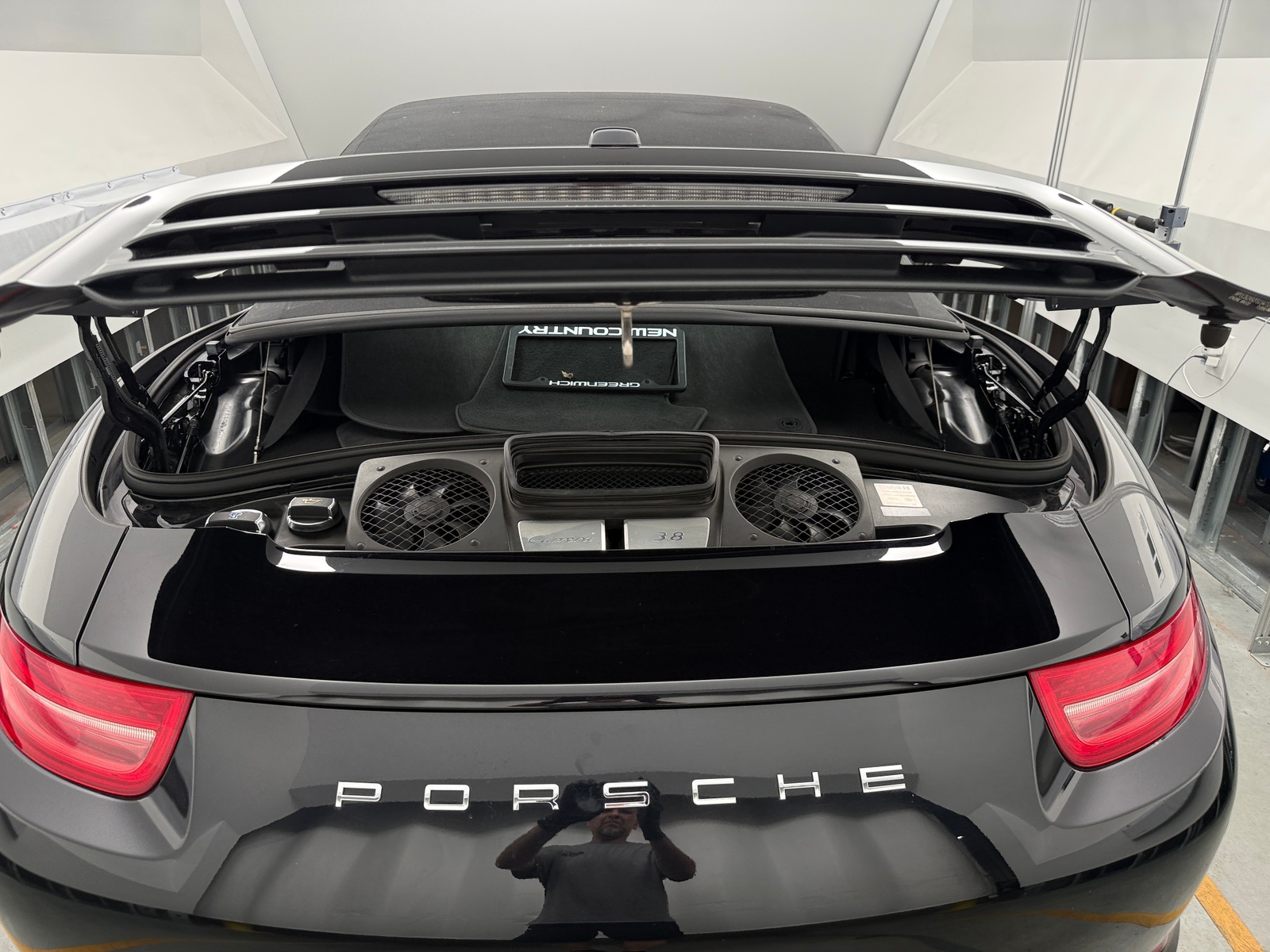 Thumbnail: 2015 Porsche 911 - 4