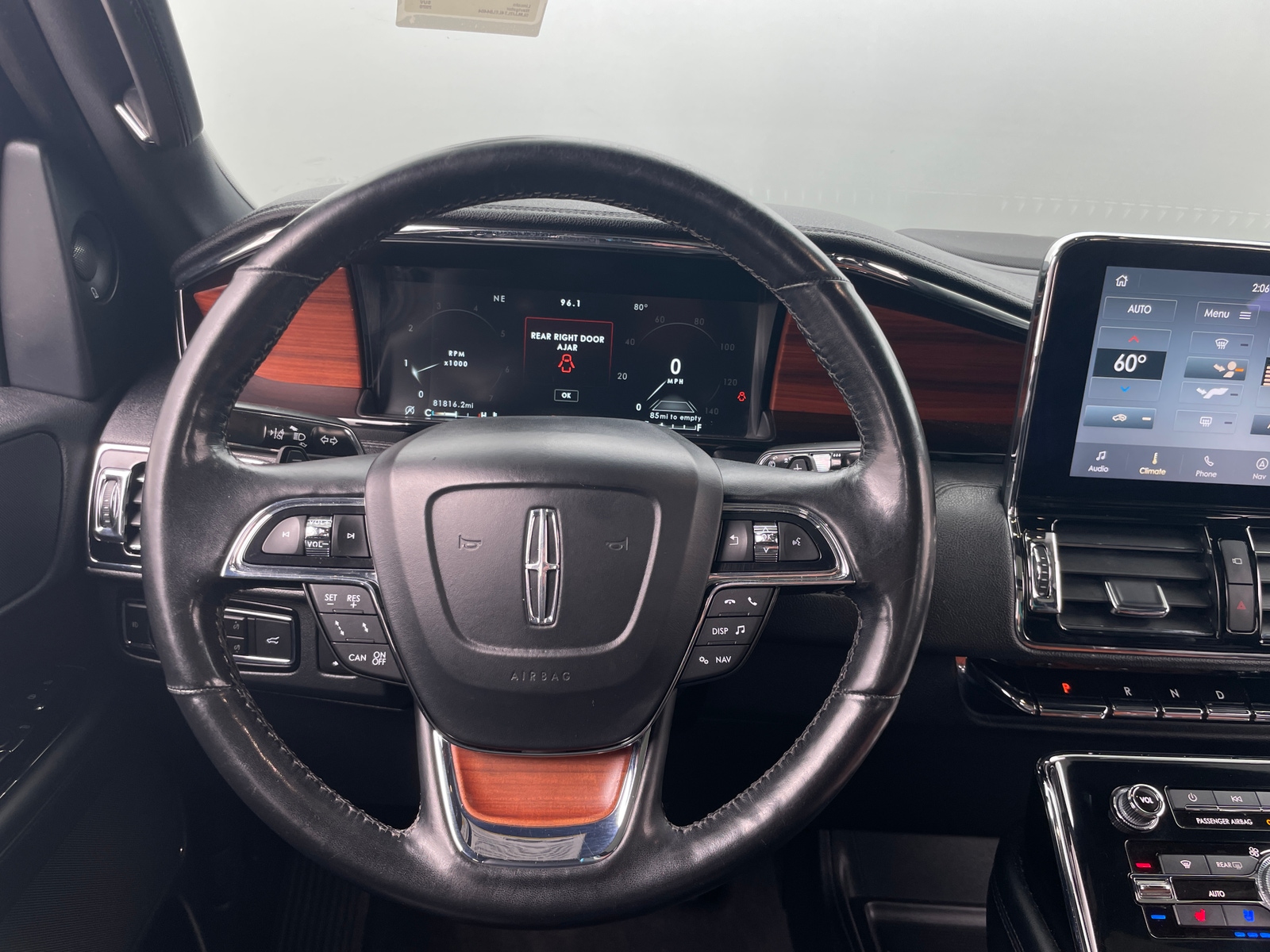 Thumbnail: 2020 Lincoln Navigator - 4