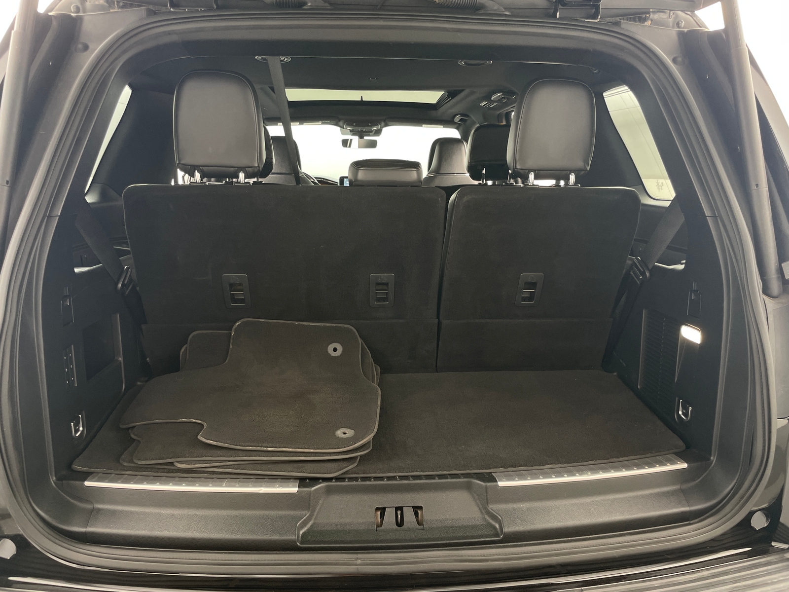 Thumbnail: 2020 Lincoln Navigator - 6
