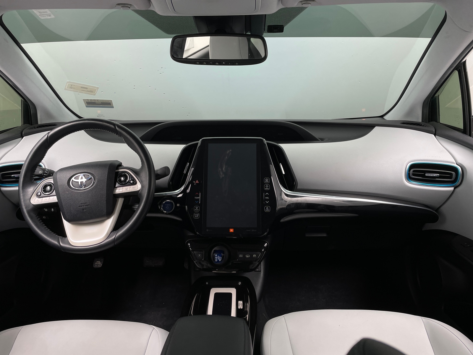 Thumbnail: 2017 Toyota Prius Prime - 2