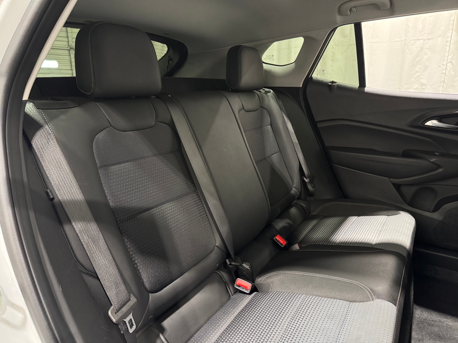 Thumbnail: 2025 Chevrolet Trax - 6