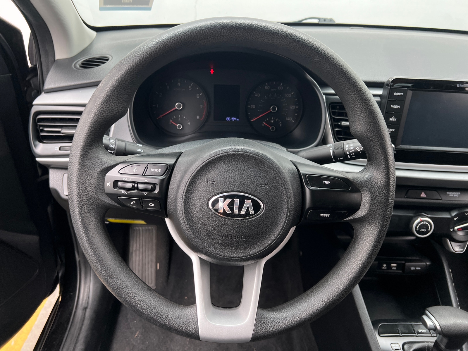 Thumbnail: 2020 Kia Rio - 5