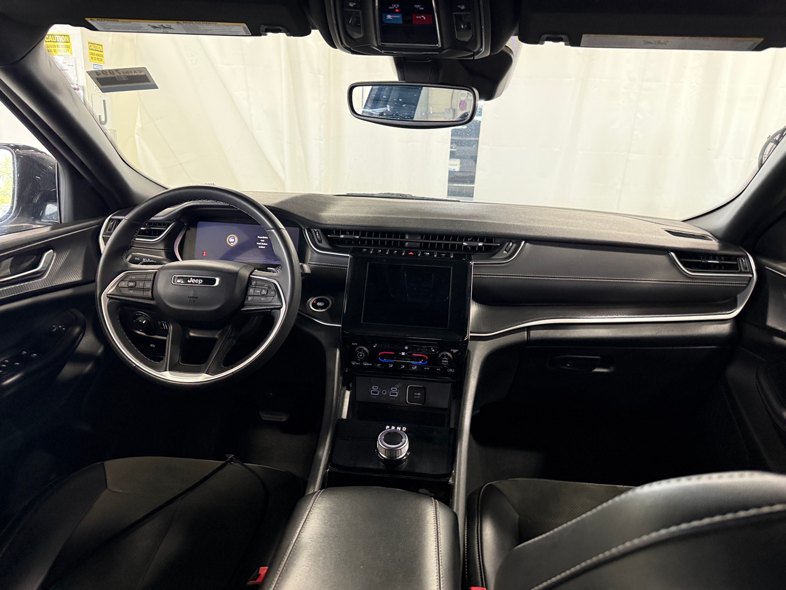 Thumbnail: 2023 Jeep Grand Cherokee L - 2