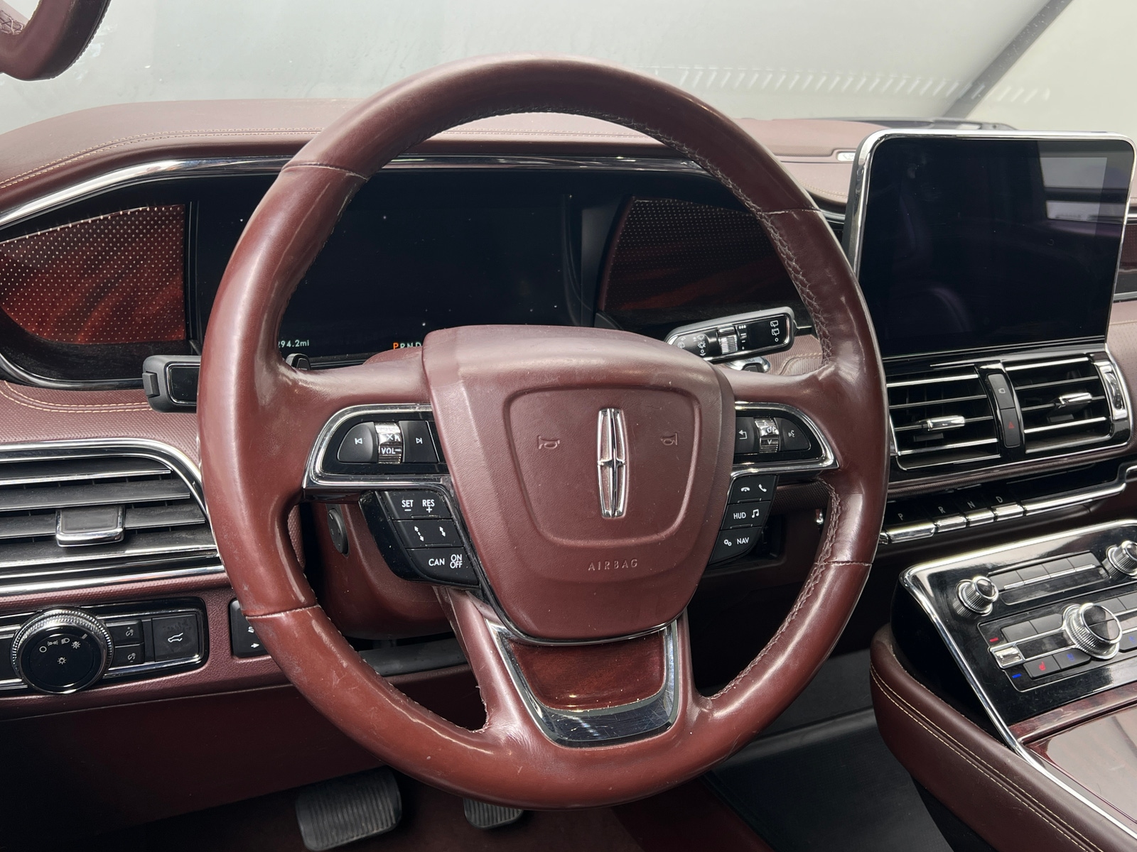 Thumbnail: 2019 Lincoln Navigator L - 4