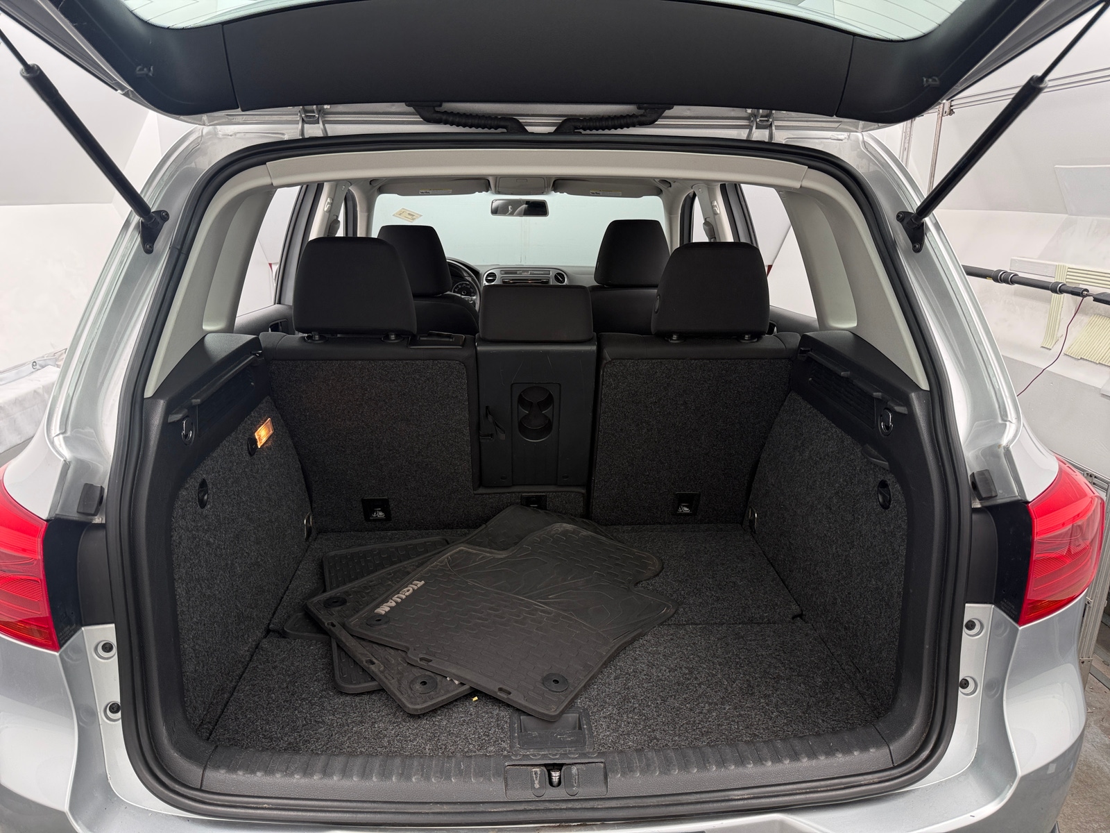 Thumbnail: 2014 Volkswagen Tiguan - 7