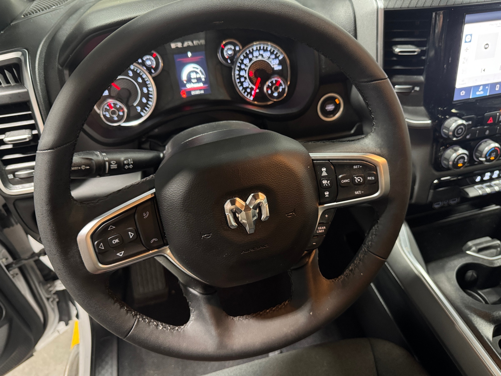 Thumbnail: 2025 RAM 1500 - 5