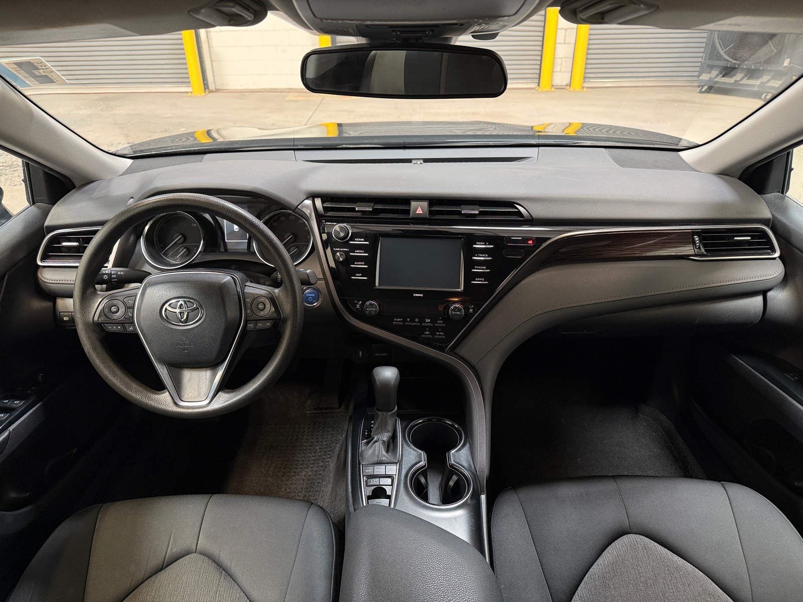 Thumbnail: 2020 Toyota Camry - 3