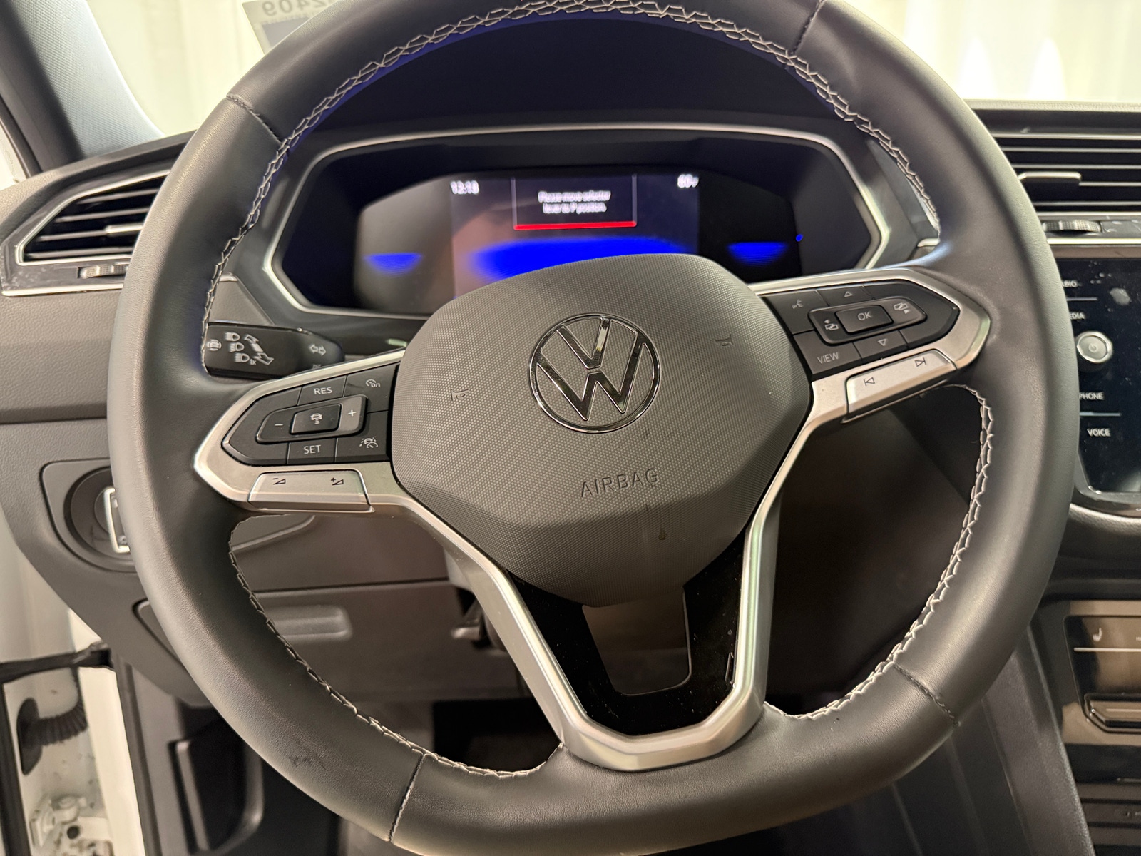 Thumbnail: 2024 Volkswagen Tiguan - 4