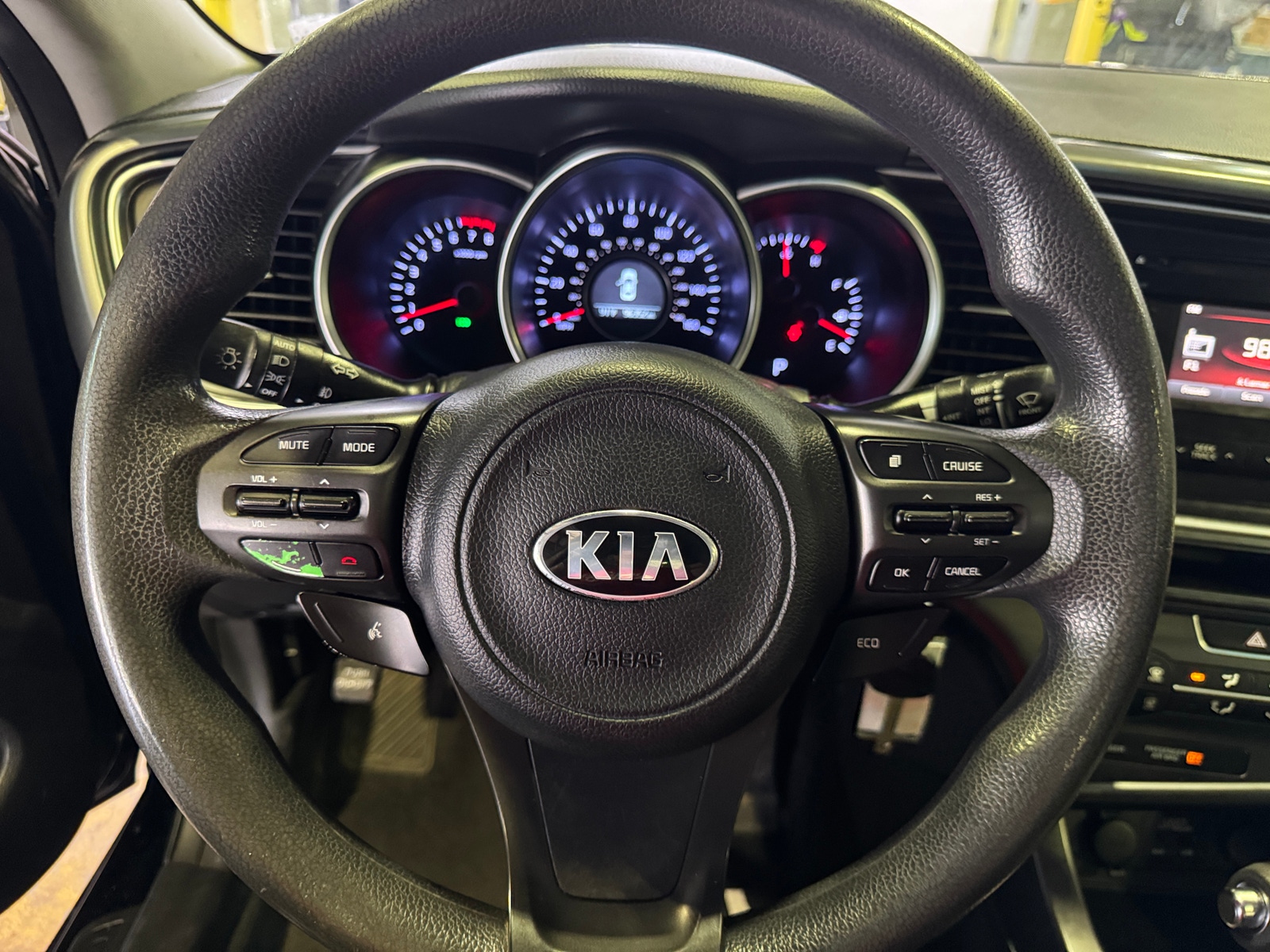 Thumbnail: 2015 Kia Optima - 5