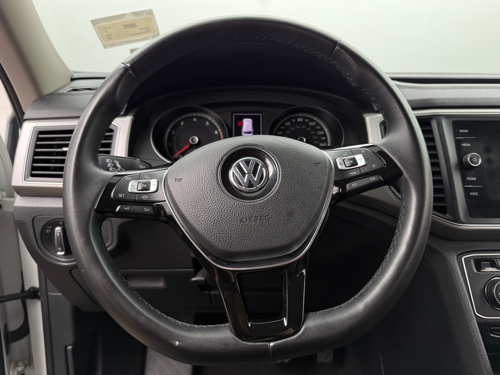 Thumbnail: 2019 Volkswagen Atlas - 4