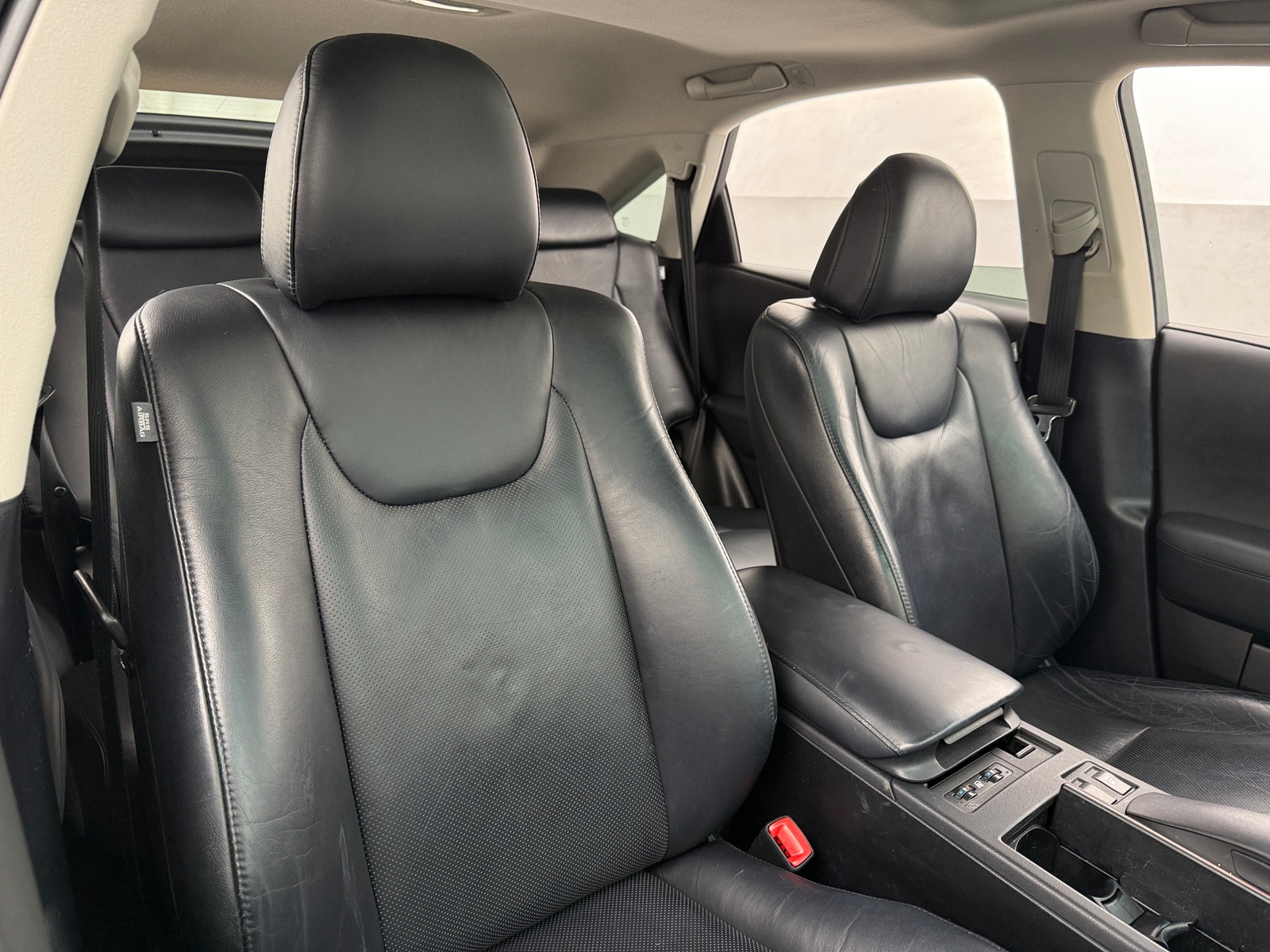 Thumbnail: 2010 Lexus RX - 2