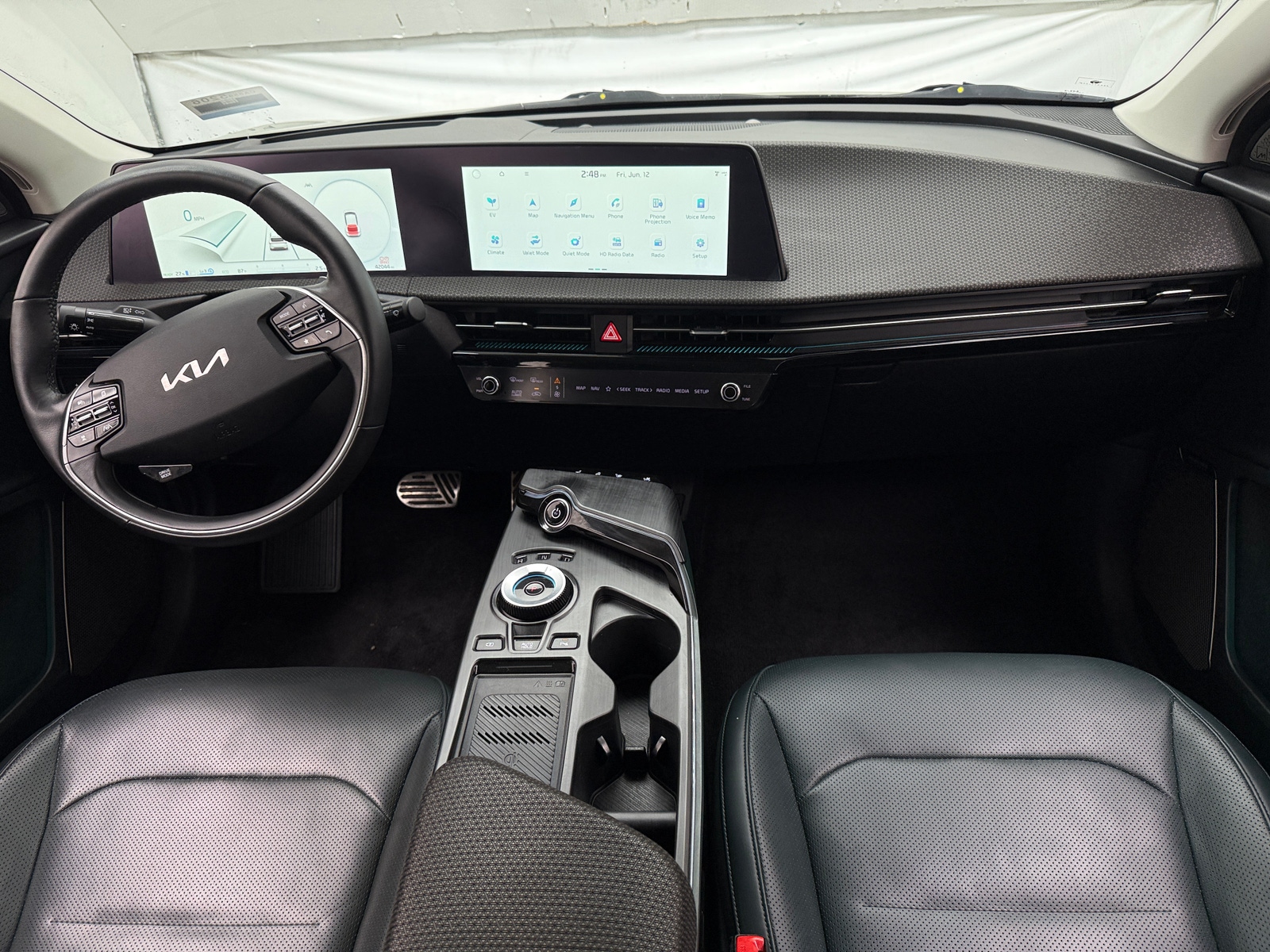 Thumbnail: 2022 Kia EV6 - 2