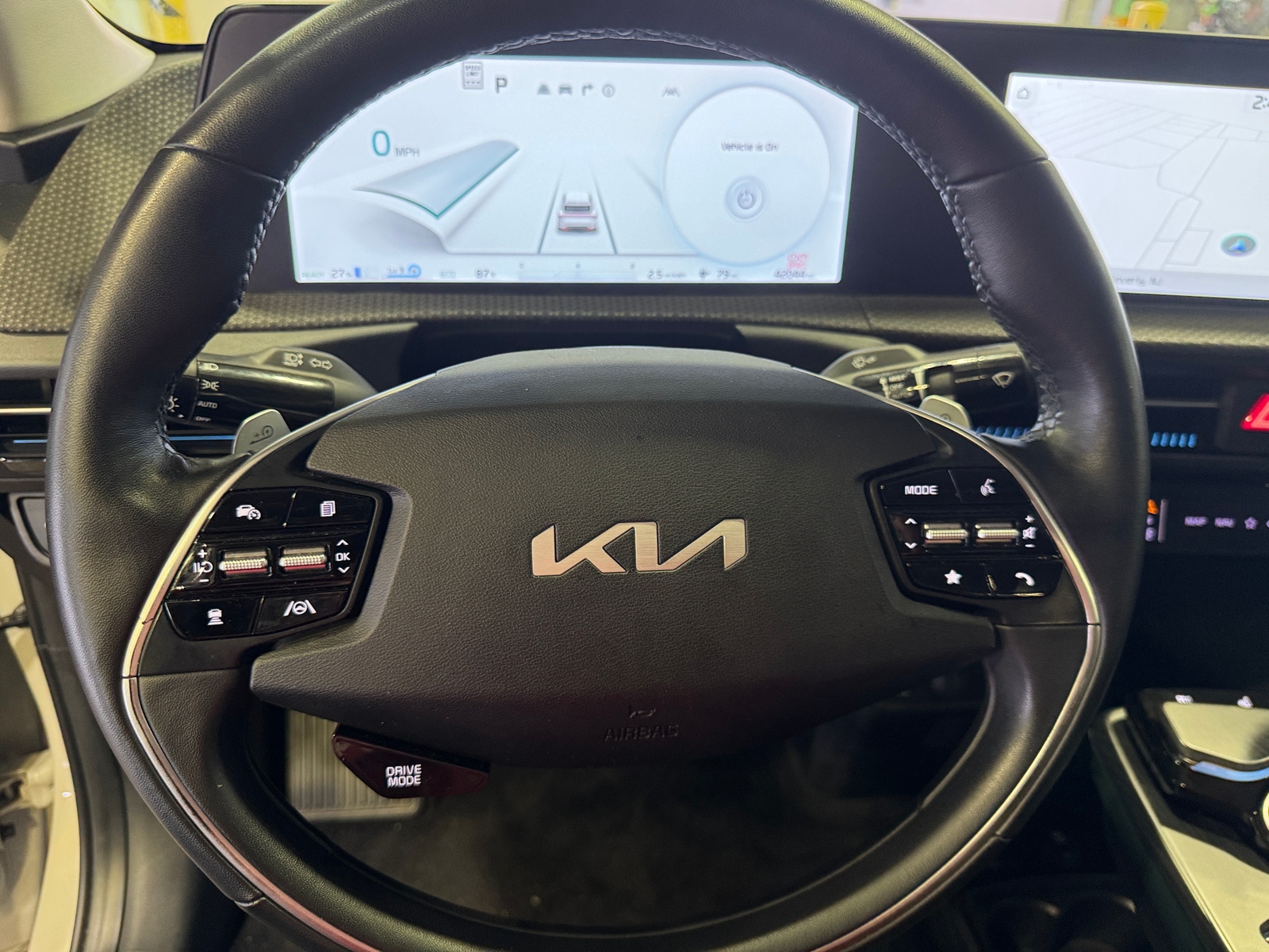 Thumbnail: 2022 Kia EV6 - 4