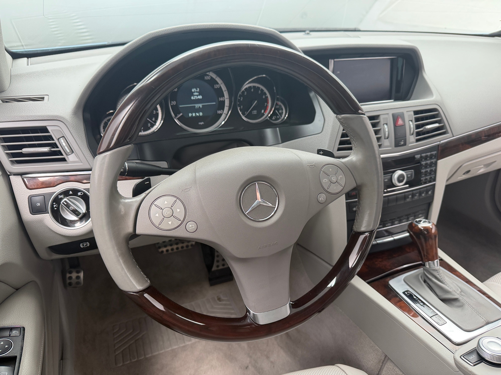 Thumbnail: 2011 Mercedes-Benz E-Class - 4
