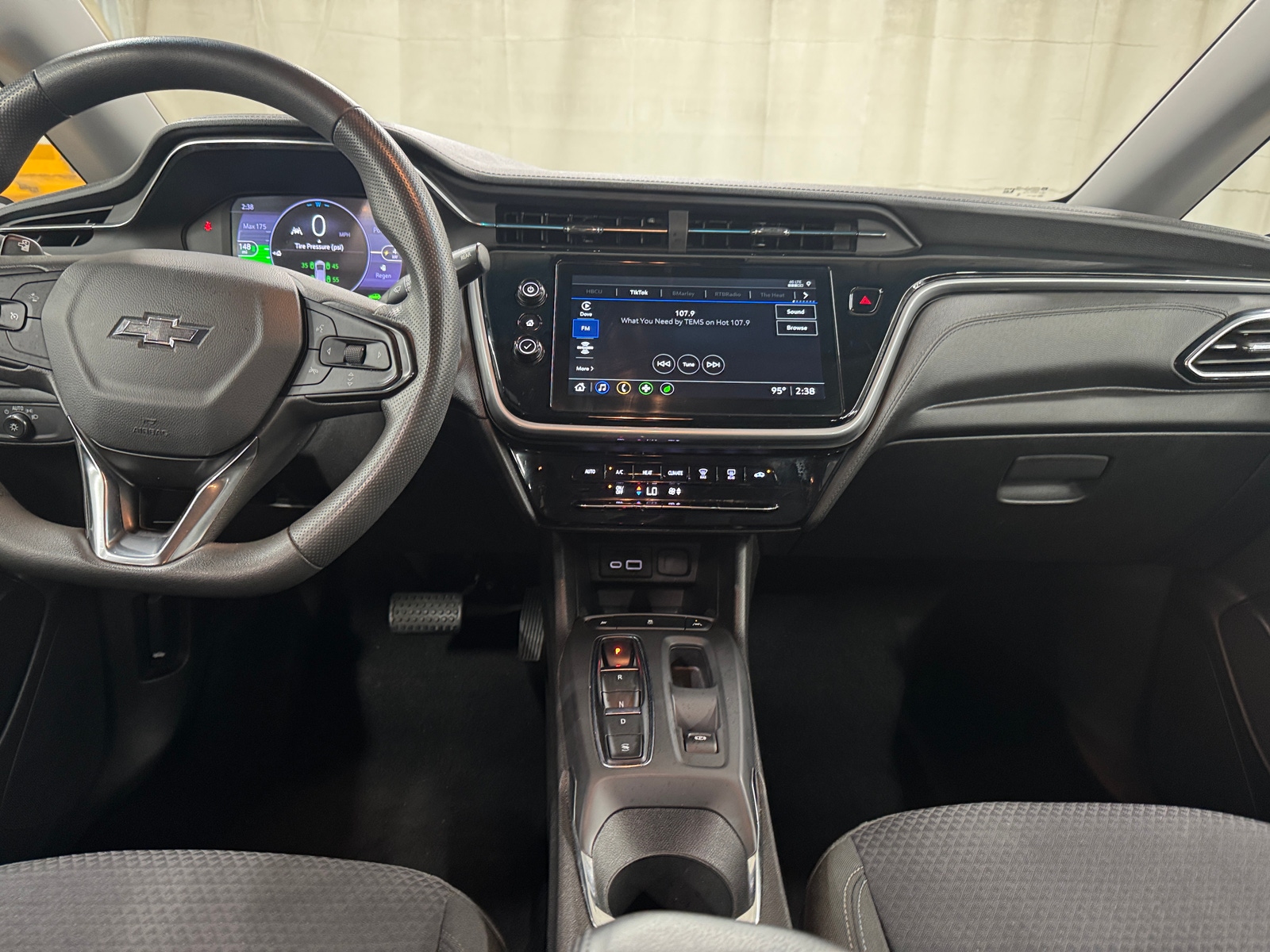 Thumbnail: 2023 Chevrolet Bolt EV - 3