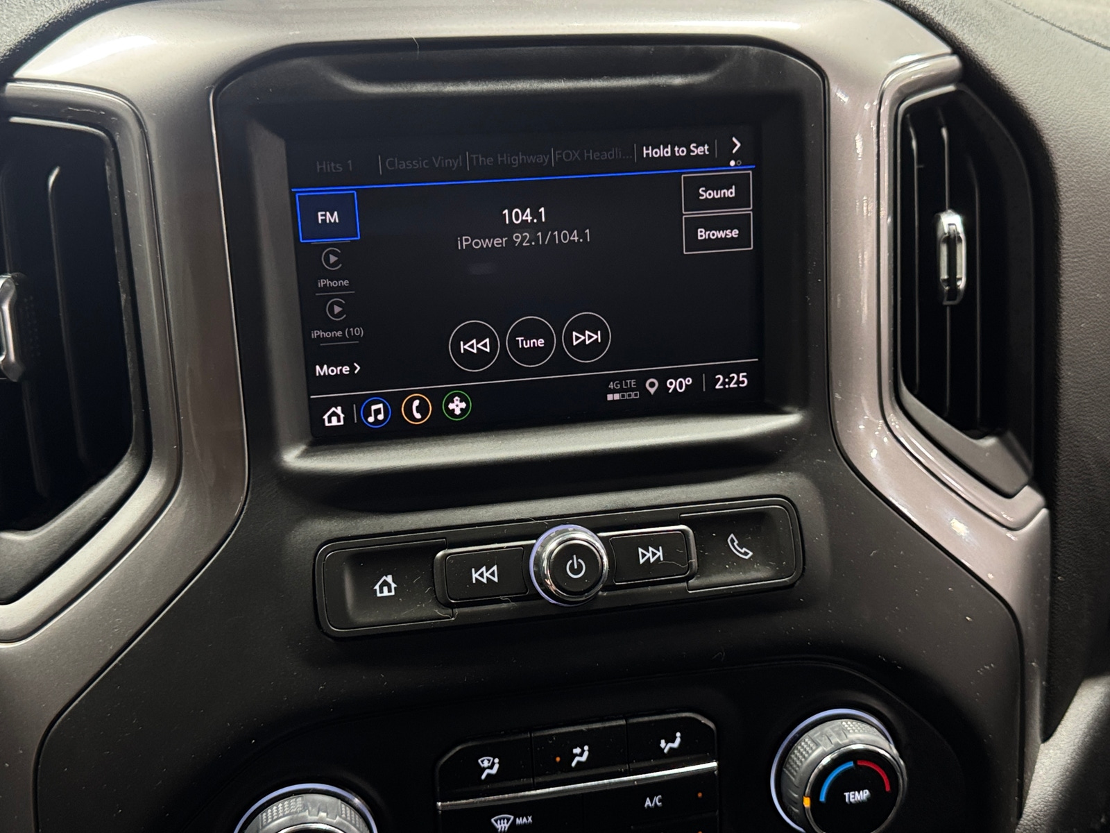 Thumbnail: 2024 Chevrolet Silverado 1500 - 4