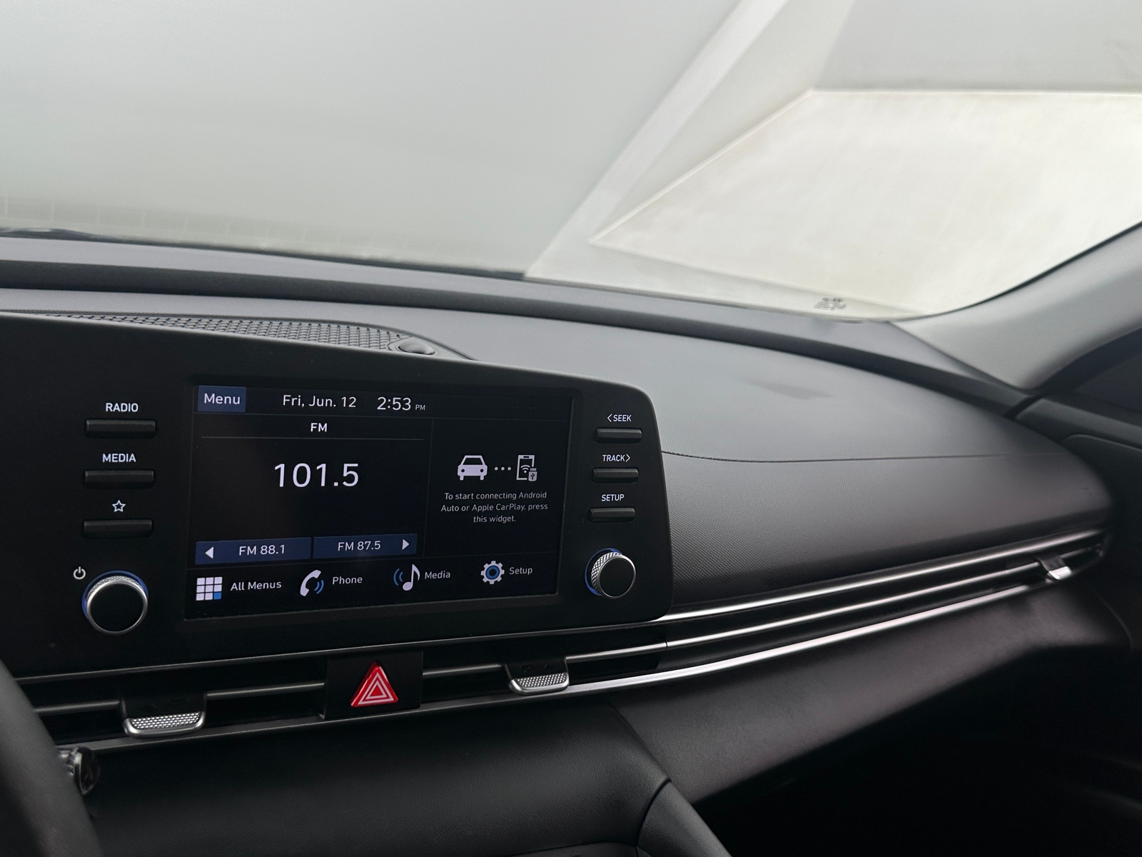 Thumbnail: 2024 Hyundai Elantra - 4