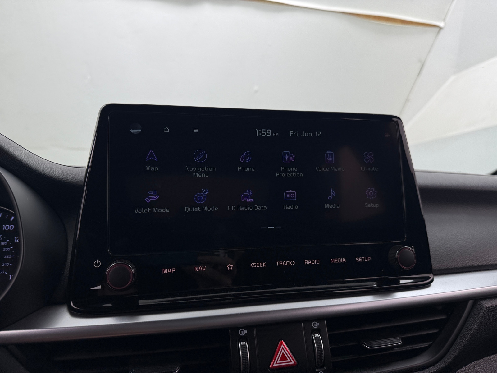 Thumbnail: 2024 Kia Forte - 4