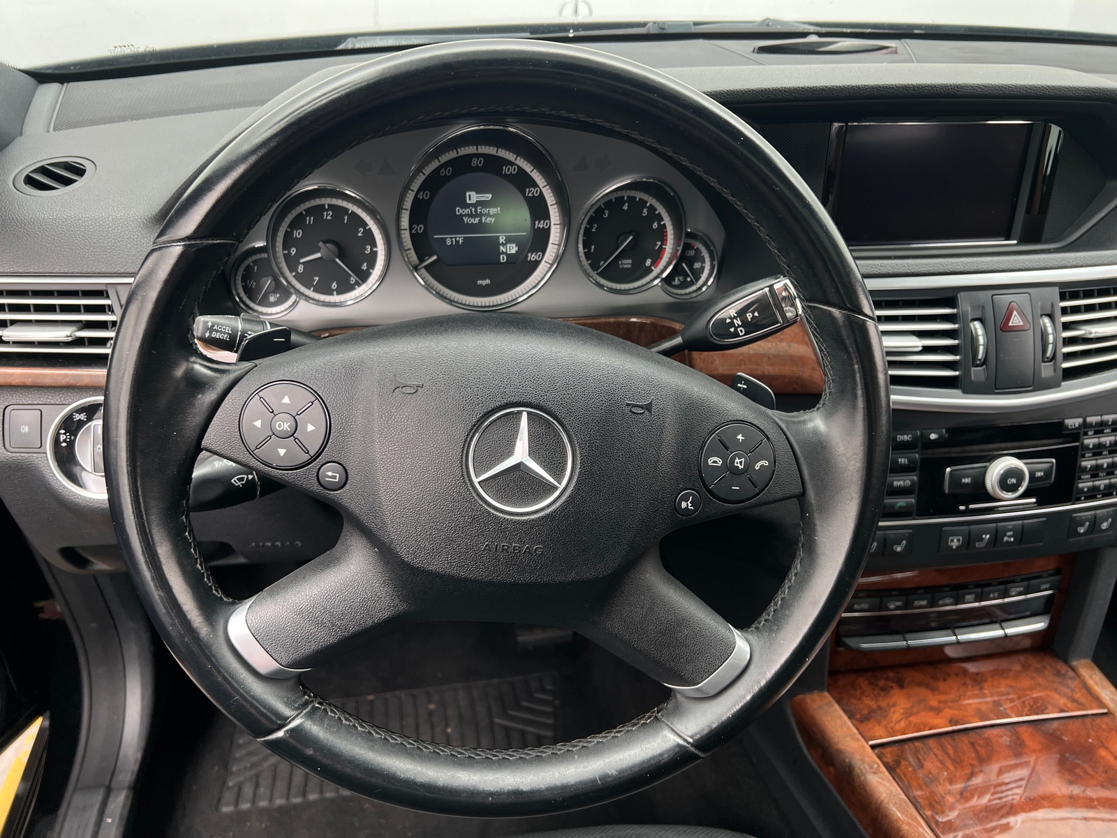 Thumbnail: 2011 Mercedes-Benz E-Class - 4