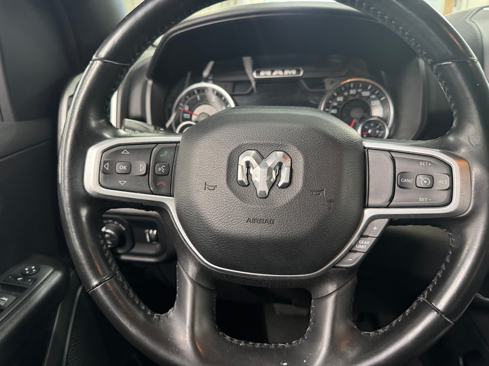 Thumbnail: 2022 RAM 1500 - 5