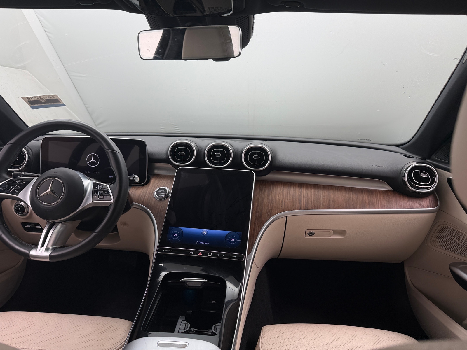 Thumbnail: 2023 Mercedes-Benz C-Class - 2