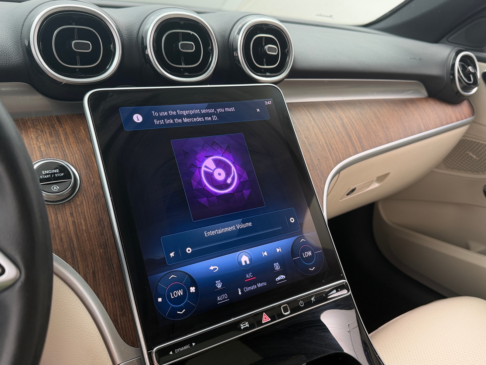 Thumbnail: 2023 Mercedes-Benz C-Class - 3