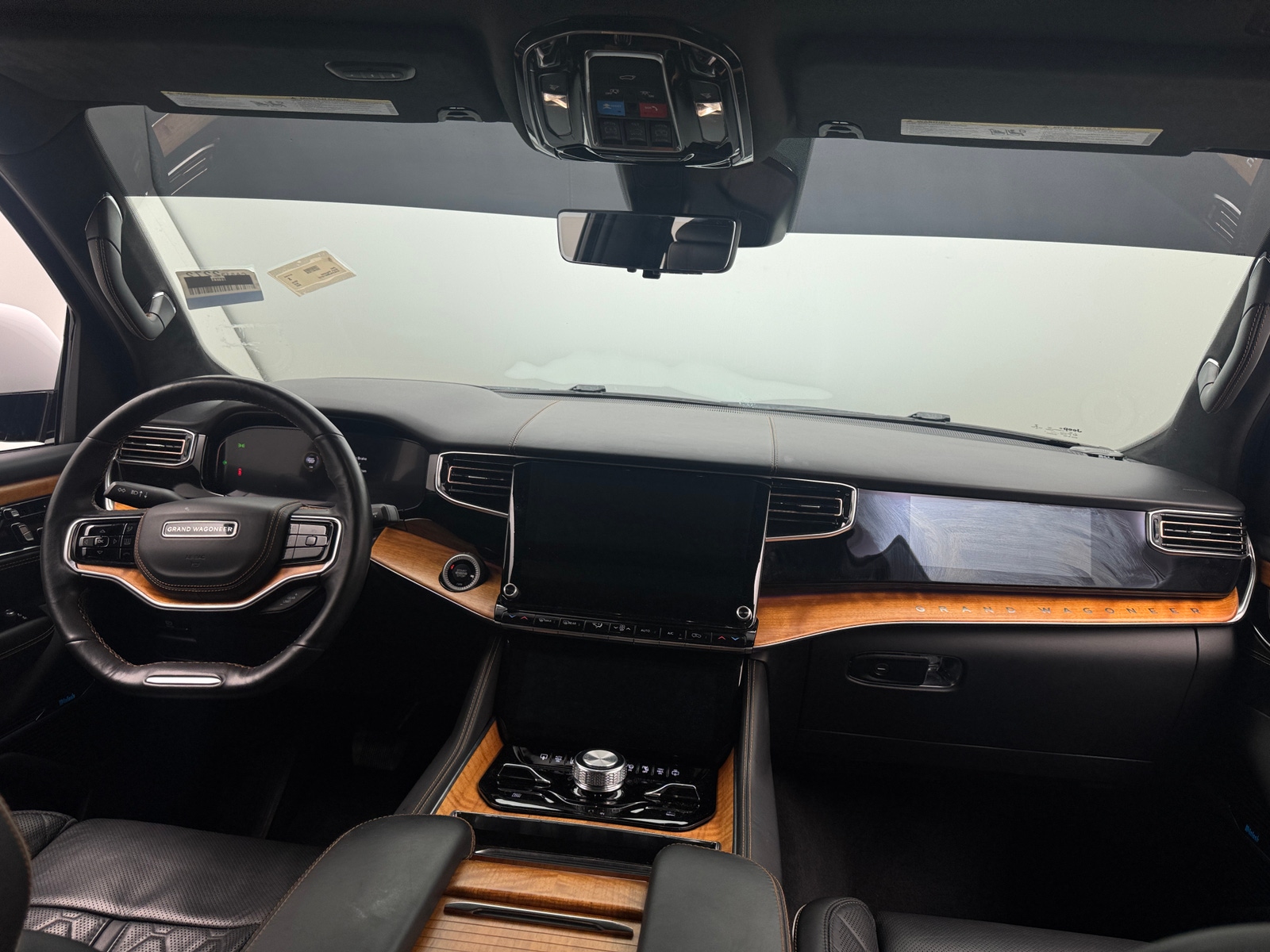 Thumbnail: 2022 Jeep Grand Wagoneer - 2
