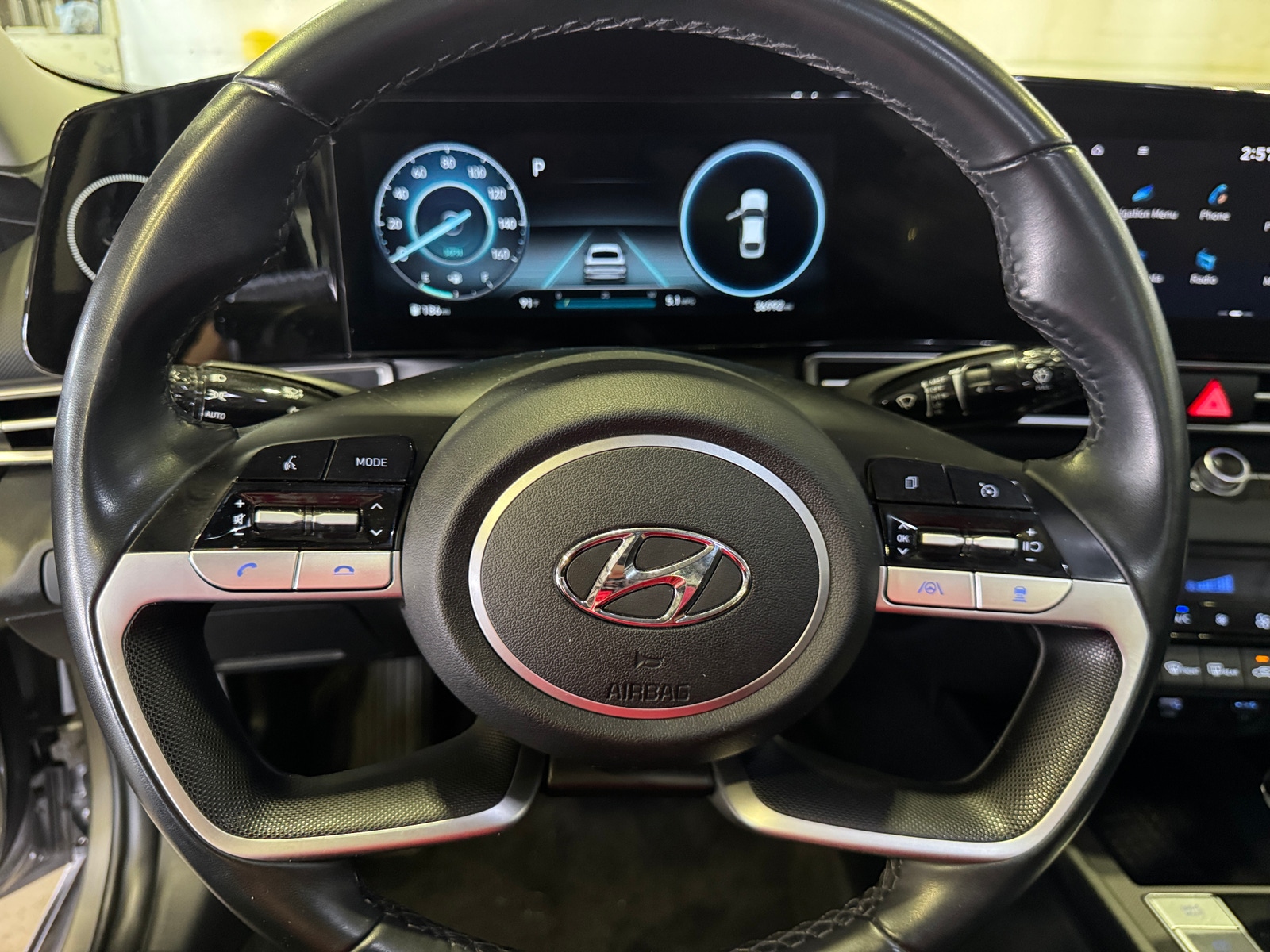 Thumbnail: 2023 Hyundai Elantra - 5