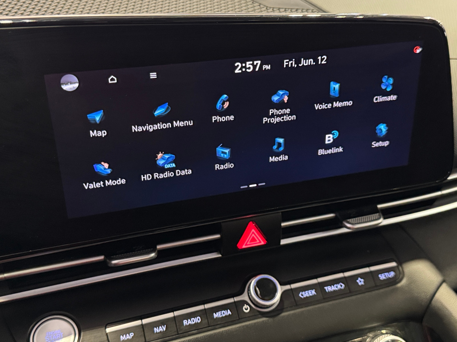 Thumbnail: 2023 Hyundai Elantra - 4