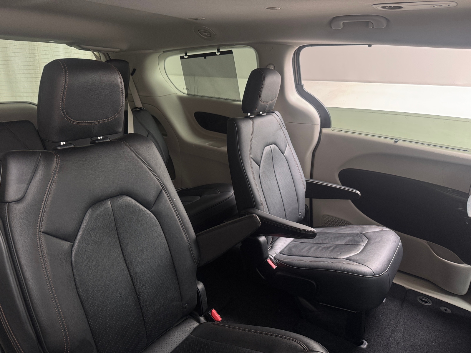 Thumbnail: 2017 Chrysler Pacifica - 5