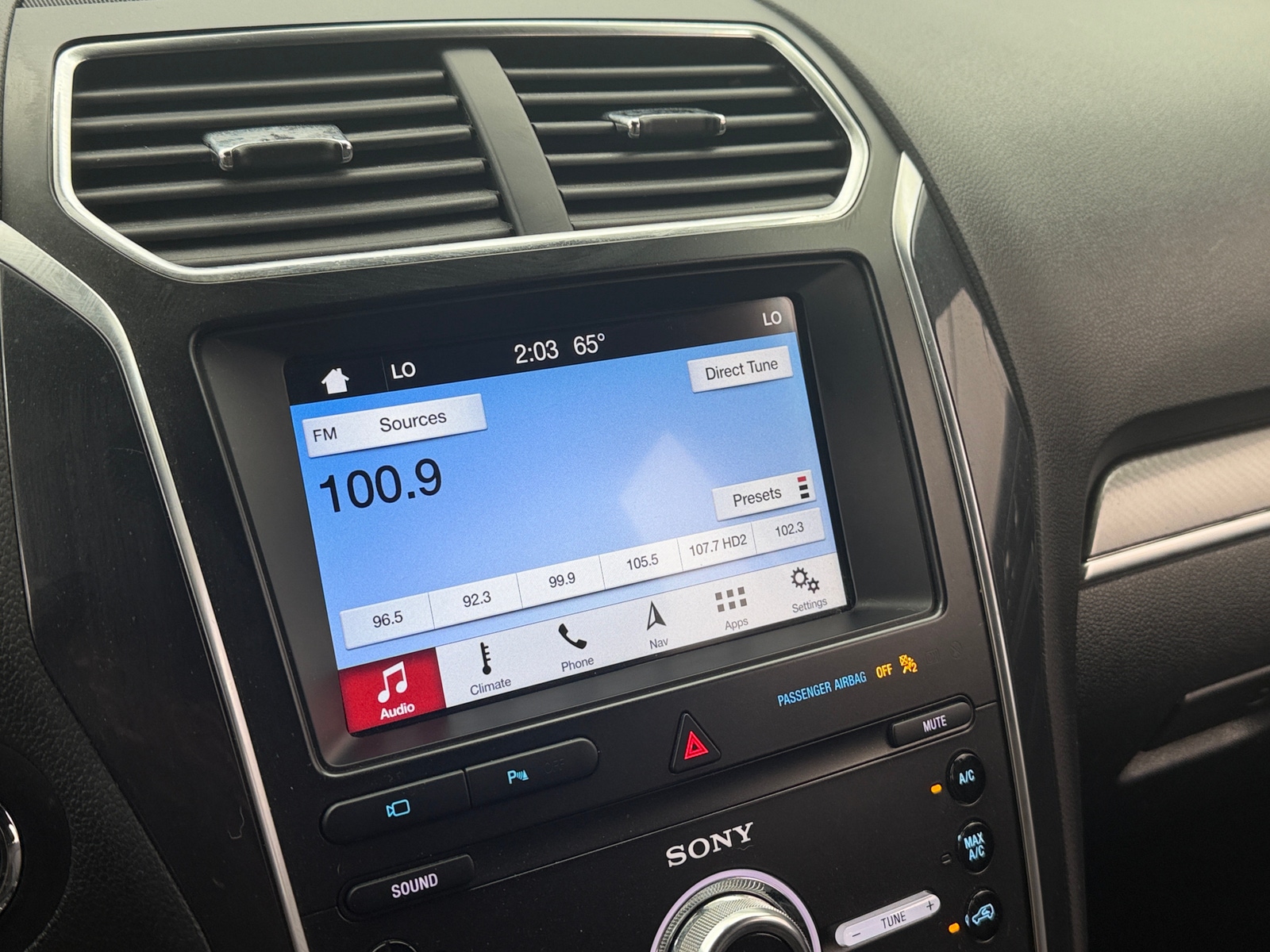 Thumbnail: 2019 Ford Explorer - 3