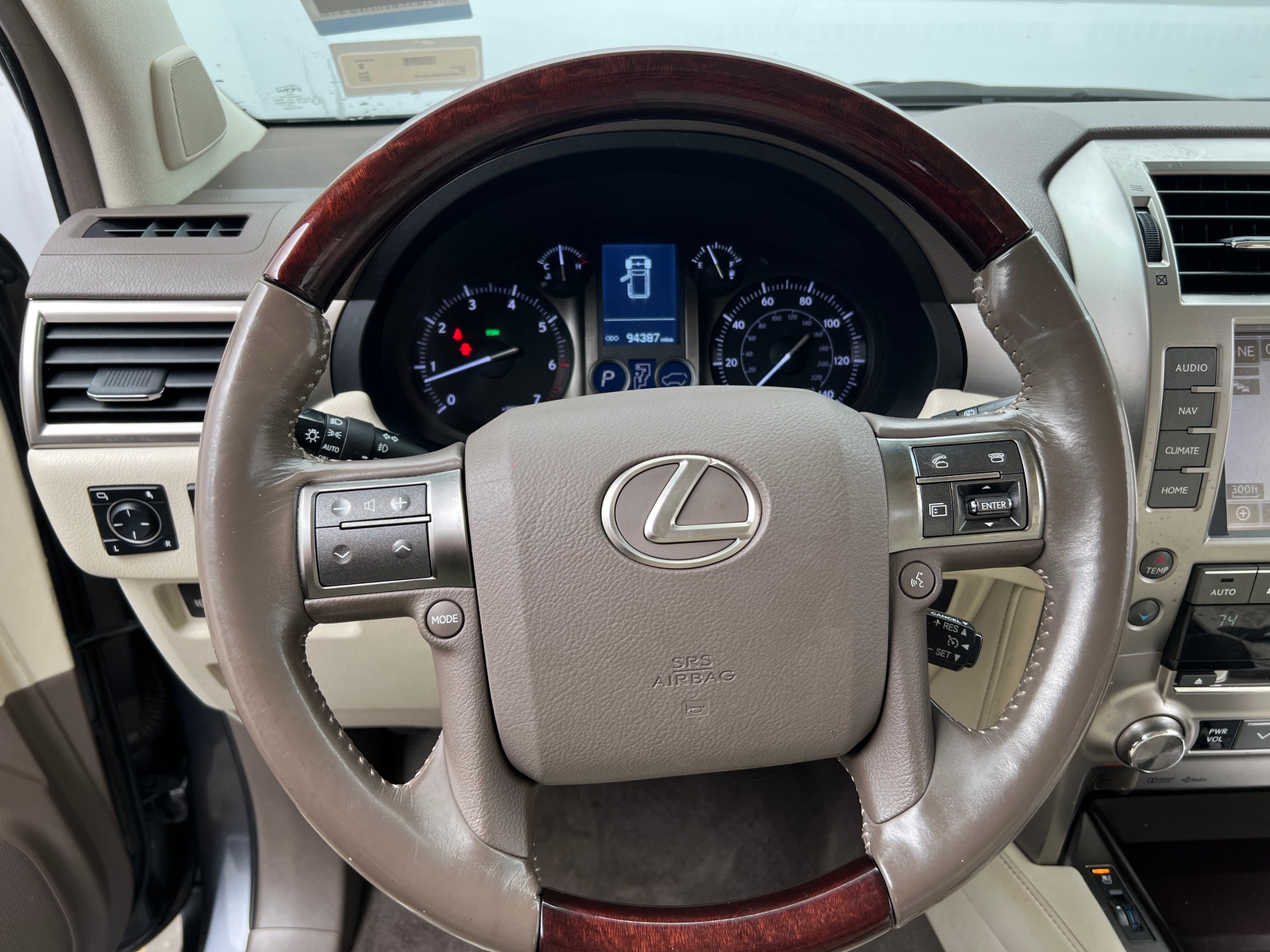 Thumbnail: 2017 Lexus GX - 4