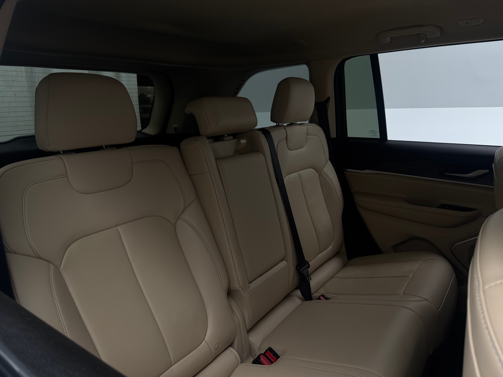 Thumbnail: 2022 Jeep Grand Cherokee - 5