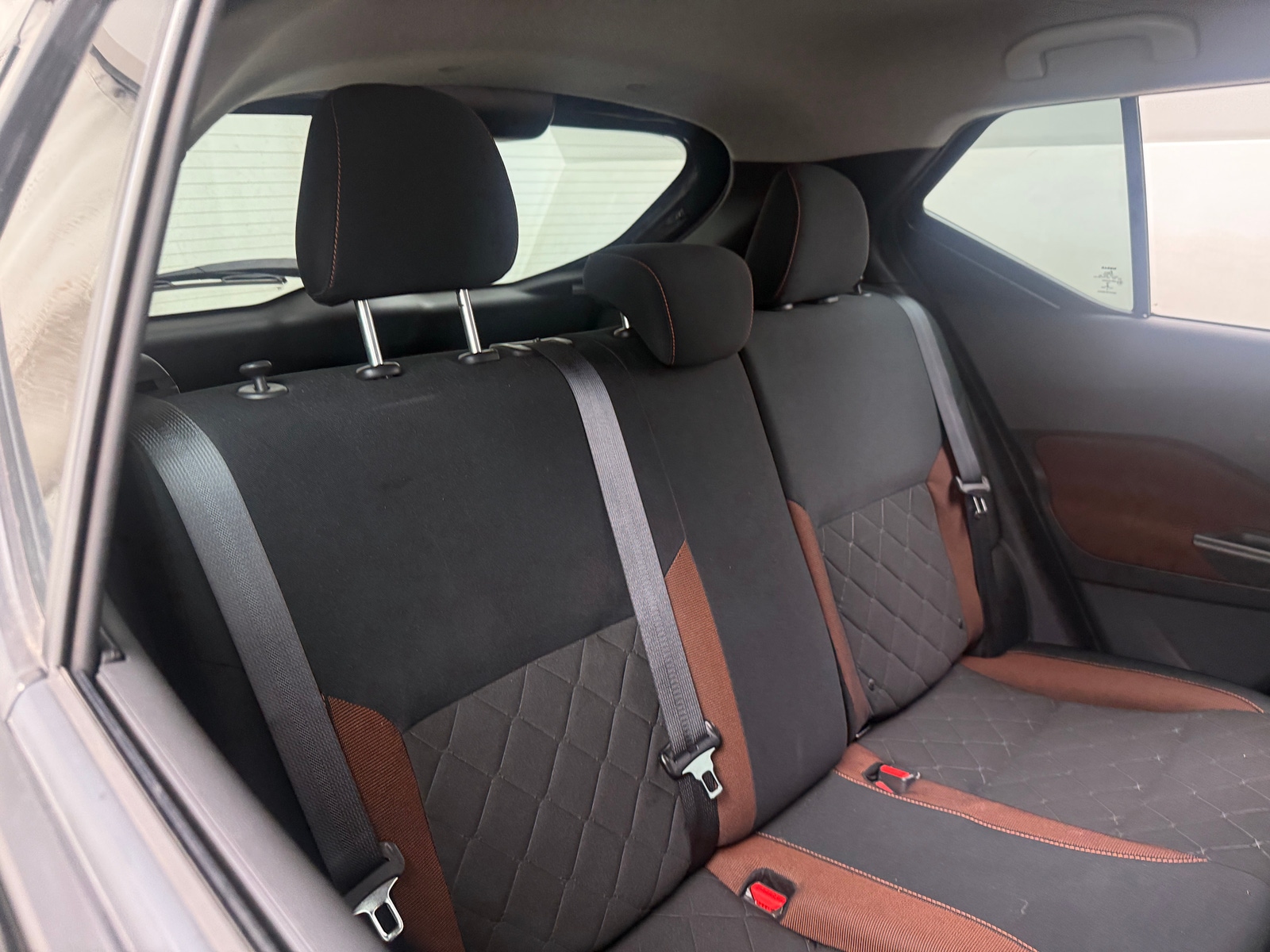 Thumbnail: 2018 Nissan Kicks - 6